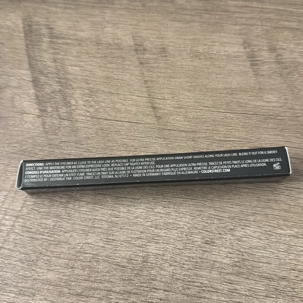 Color Street Gel Eyeliner in Classic Olive